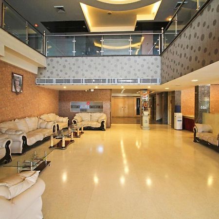 Capital O 7331 Hotel Downtown นิวเดลี ภายนอก รูปภาพ