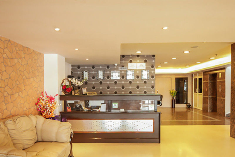 Capital O 7331 Hotel Downtown นิวเดลี ภายนอก รูปภาพ