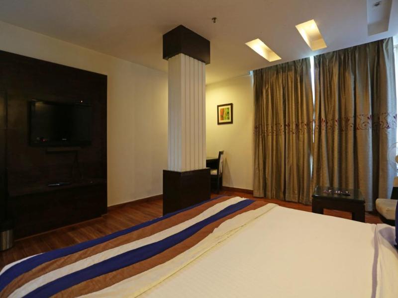 Capital O 7331 Hotel Downtown นิวเดลี ภายนอก รูปภาพ