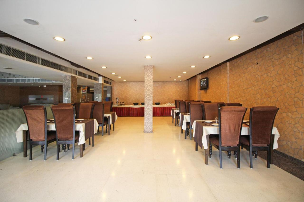 Capital O 7331 Hotel Downtown นิวเดลี ภายนอก รูปภาพ